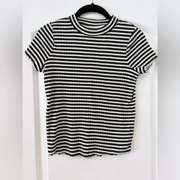 Cat & Jack Black and White Striped Short Sleeve Top - Picture 1 of 5